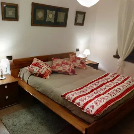 Apartamento Comodo E Ampio A *
